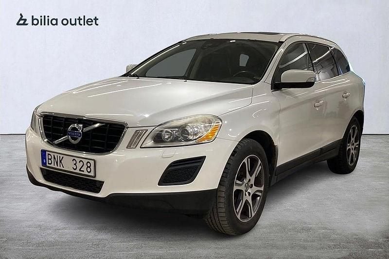 Vit Begagnad 2011 Volvo XC60 Summum SUV | 82 000 kr (Superpris) - Bild 1/3