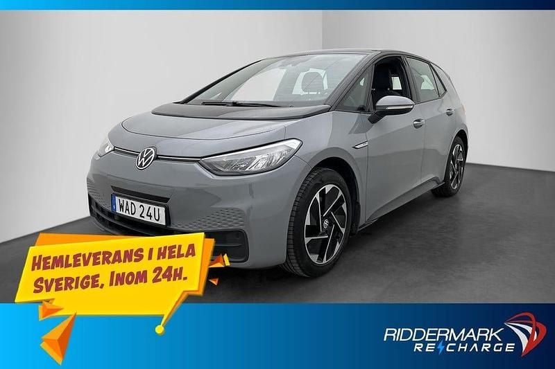 Grå Begagnad 2022 VW ID.3 Pro Performance Halvkombi | 239 400 kr (Marknadspris) - Bild 1/3