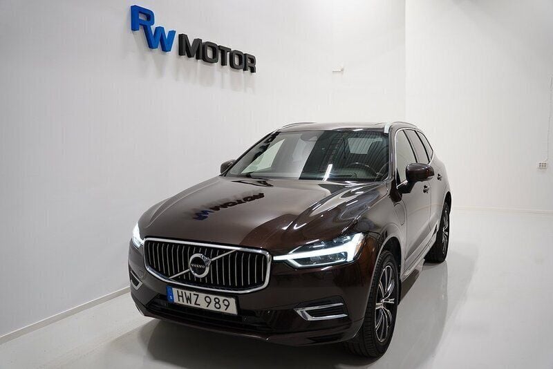 Mörkbrun Begagnad 2018 Volvo XC60 Inscription SUV | 269 900 kr (Superpris) - Bild 1/4