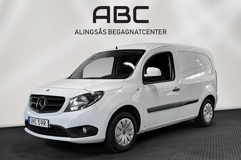 Vit Begagnad 2020 Mercedes Citan 109 Van | 99 000 kr (Marknadspris) - Bild 1/4
