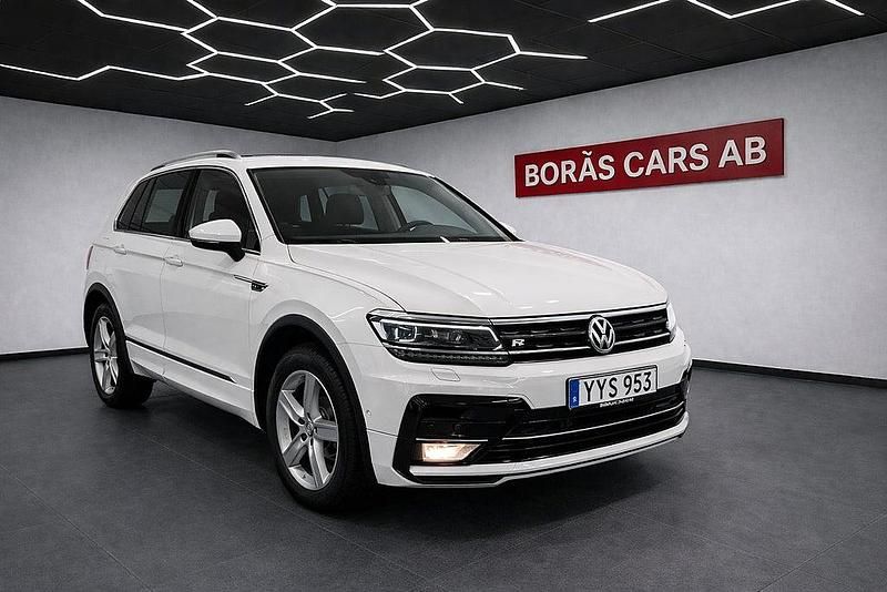 Vit Begagnad 2017 VW Tiguan SUV | 189 900 kr (Dyr) - Bild 1/4