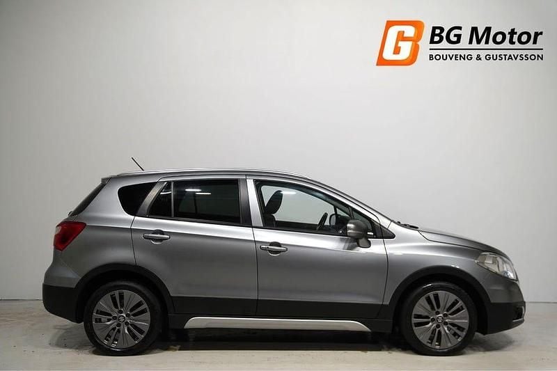 Begagnad Suzuki SX4 S-Cross 120 HK (88 kW) 2016 Grå metallic SUV