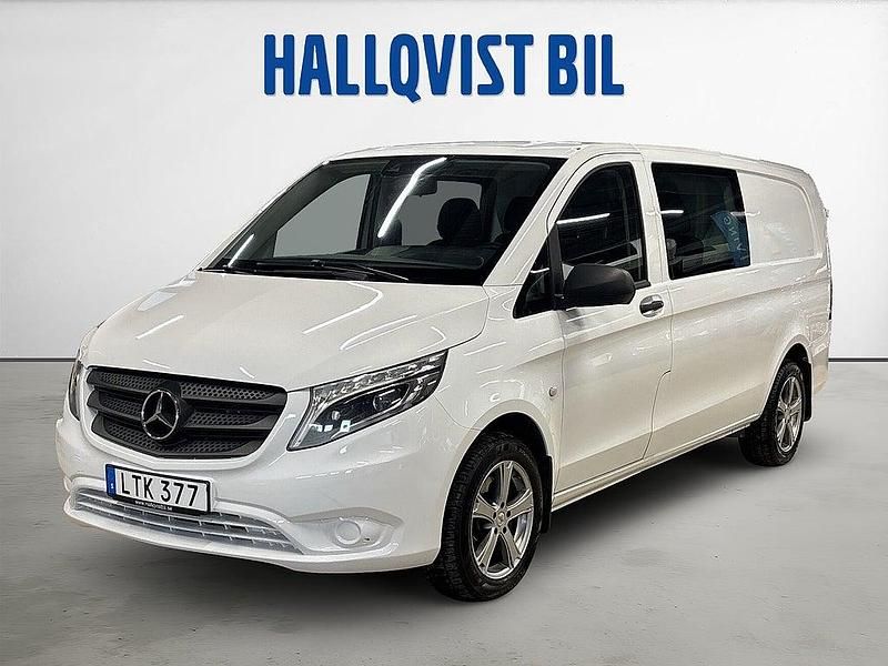 Vit Begagnad 2017 Mercedes Vito Van | 299 900 kr - Bild 1/4
