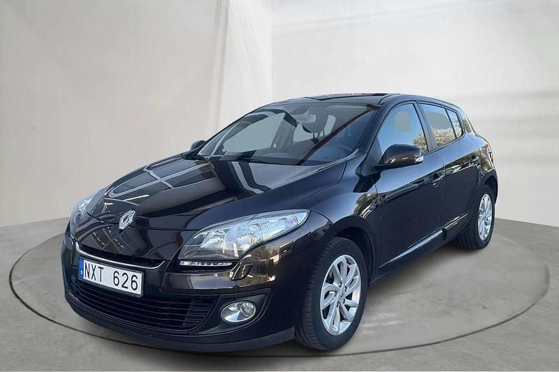 Brun Begagnad 2013 Renault Mégane III | 48 000 kr (Bra pris) - Bild 1/4