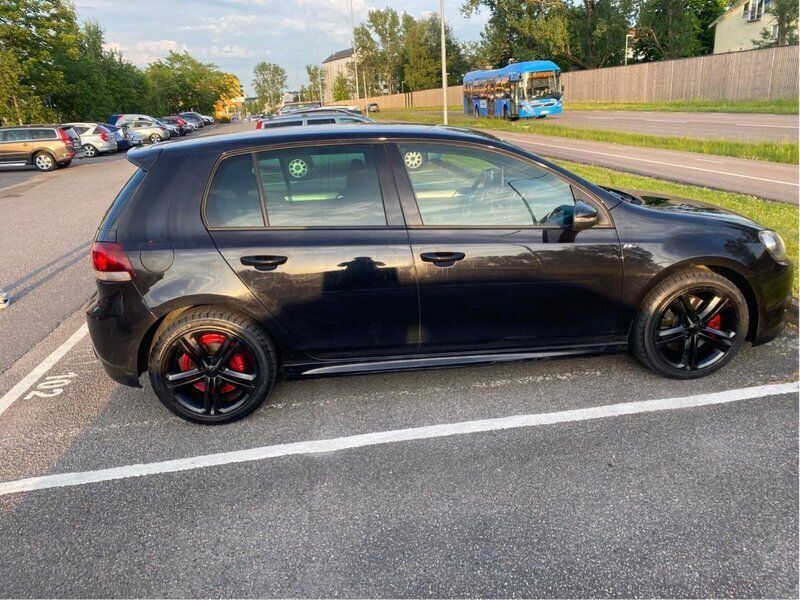 Svart Begagnad 2011 VW Golf VI GT Halvkombi | 86 000 kr (Lite dyr) - Bild 1/4