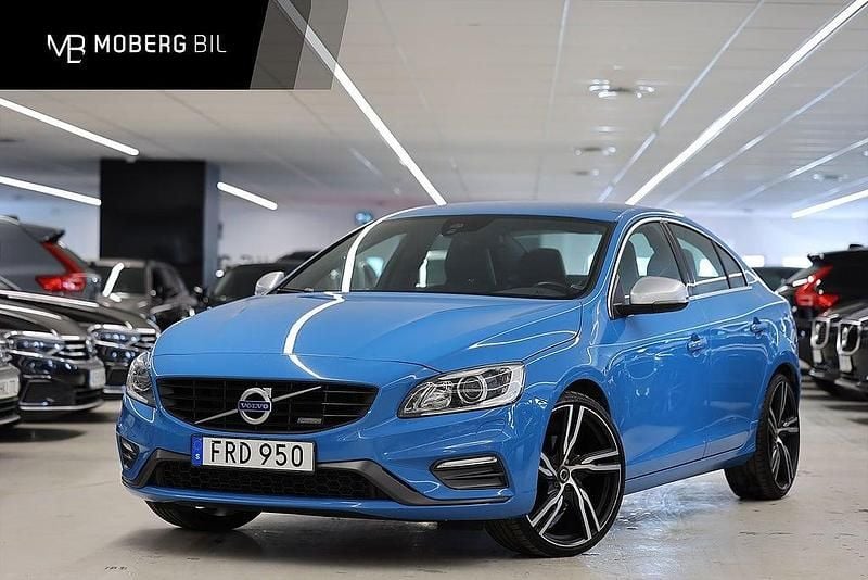 Blå Begagnad 2015 Volvo S60 R-Design Sedan | 134 900 kr (Marknadspris) - Bild 1/3