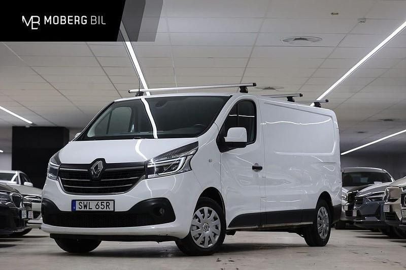 Vit Begagnad 2022 Renault Trafic | 214 900 kr (Bra pris) - Bild 1/2