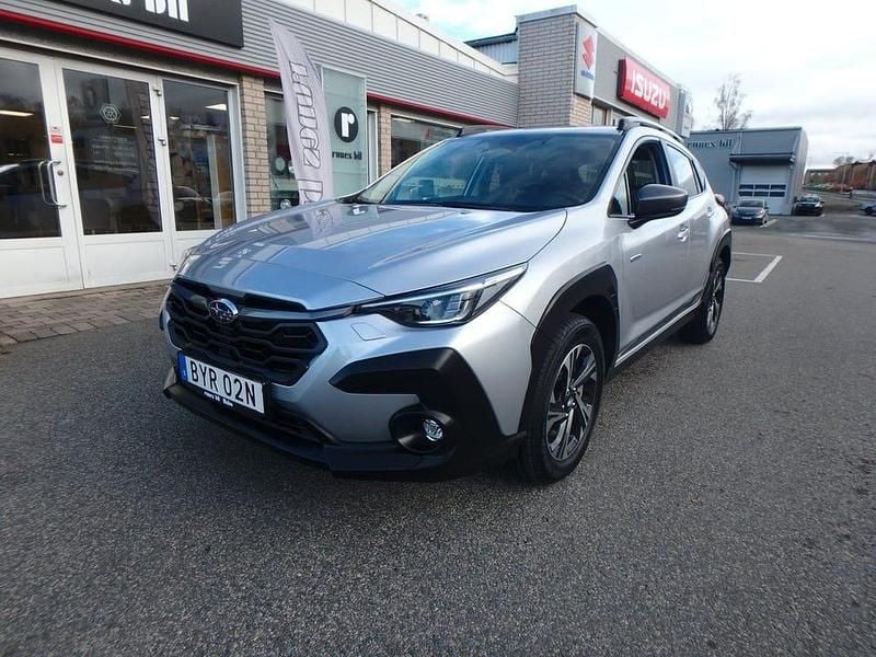 Grå Begagnad 2024 Subaru Crosstrek SUV | 358 500 kr (Marknadspris) - Bild 1/4