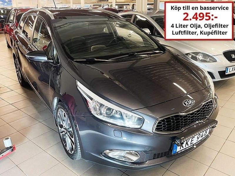 Grå Begagnad 2015 Kia Ceed Sportswagon Kombi | 99 000 kr (Lite dyr) - Bild 1/4