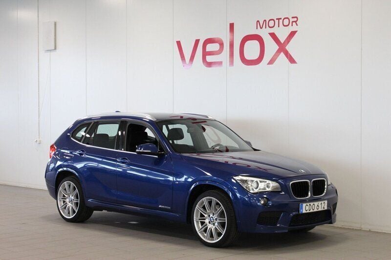 Blå Begagnad 2014 BMW X1 M Sport SUV | 149 900 kr (Marknadspris) - Bild 1/4