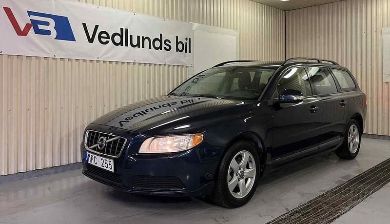 Blå Begagnad 2011 Volvo V70 Kinetic Kombi | 74 900 kr (Bra pris) - Bild 1/4