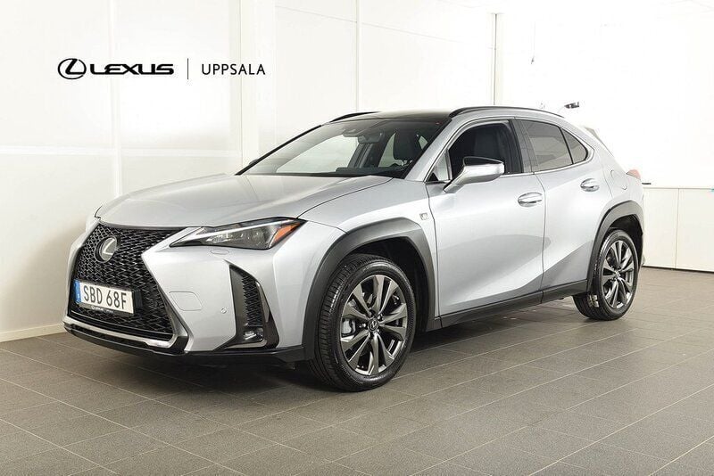 Grå Begagnad 2023 Lexus UX 250h Sport Design Packet SUV | 339 900 kr (Marknadspris) - Bild 1/4