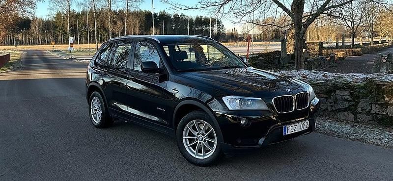 Svart Begagnad 2011 BMW X3 SUV | 99 000 kr (Marknadspris) - Bild 1/4