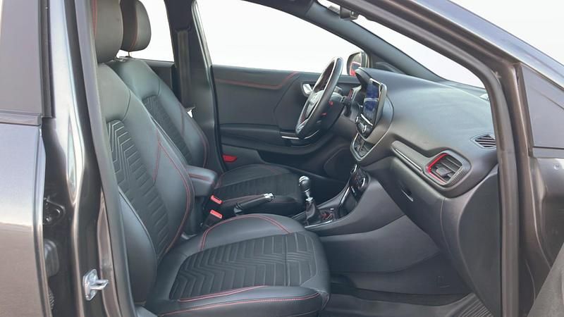 Begagnad Ford Puma 2021 Grå SUV