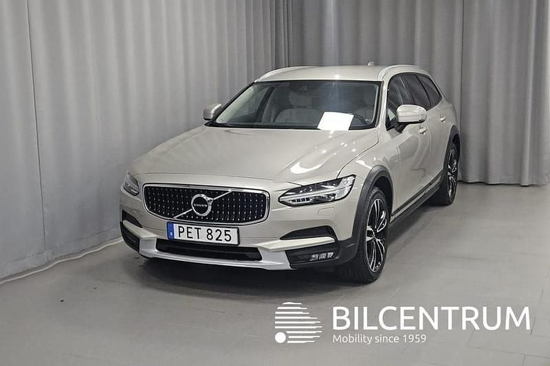 Brun Begagnad 2017 Volvo V90 CC Inscription Kombi | 279 900 kr (Marknadspris) - Bild 1/4