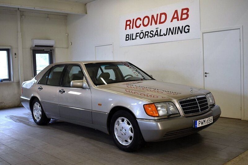 Grå Begagnad 1993 Mercedes S500 SE Sedan | 239 900 kr - Bild 1/4
