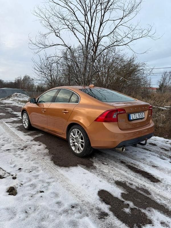 Begagnad Volvo S60 Momentum 163 HK (119 kW) 2012 Sedan