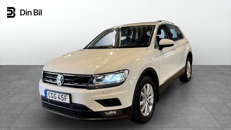 Vit Begagnad 2020 VW Tiguan SUV | 249 900 kr (Bra pris) - Bild 1/4