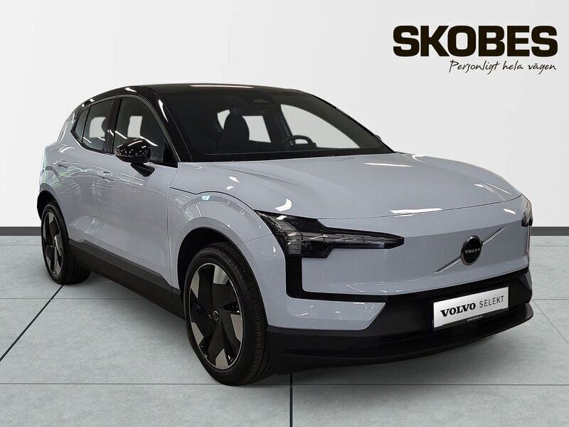 Ljusblå (blå) Begagnad 2024 Volvo EX30 Plus SUV | 429 000 kr (Marknadspris) - Bild 1/4