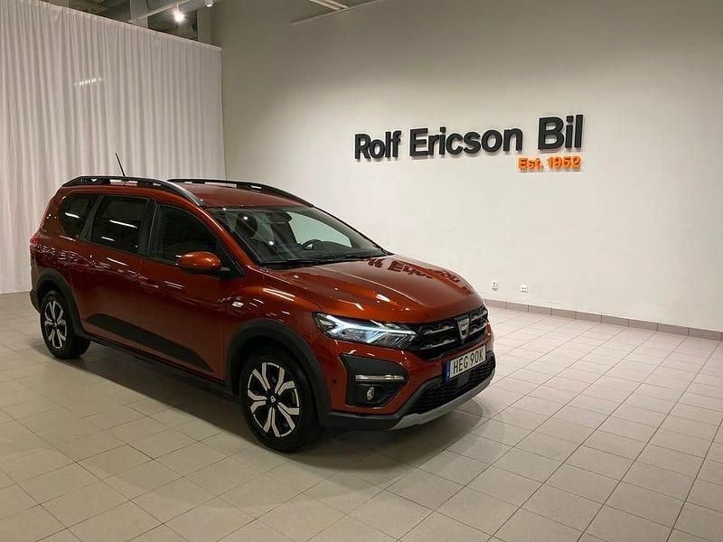 Begagnad 2022 Dacia Jogger Comfort Minibuss | 169 500 kr (Marknadspris) - Bild 1/4