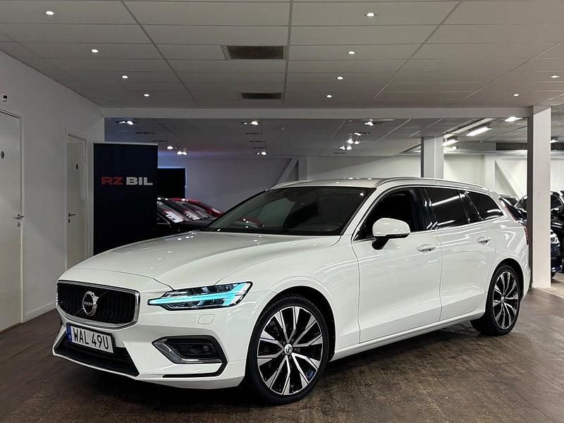 Vit Begagnad 2019 Volvo V60 Inscription Kombi | 244 900 kr (Dyr) - Bild 1/3