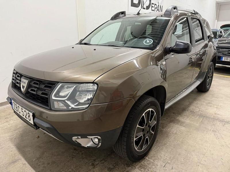 Grå metallic Begagnad 2018 Dacia Duster SUV | 99 500 kr (Marknadspris) - Bild 1/4