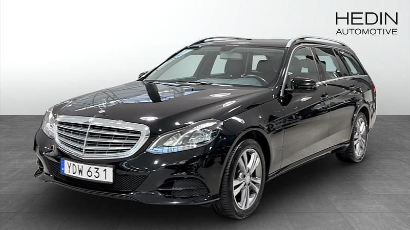 Svart (black) Begagnad 2016 Mercedes E220 Kombi | 189 900 kr (Superpris) - Bild 1/4