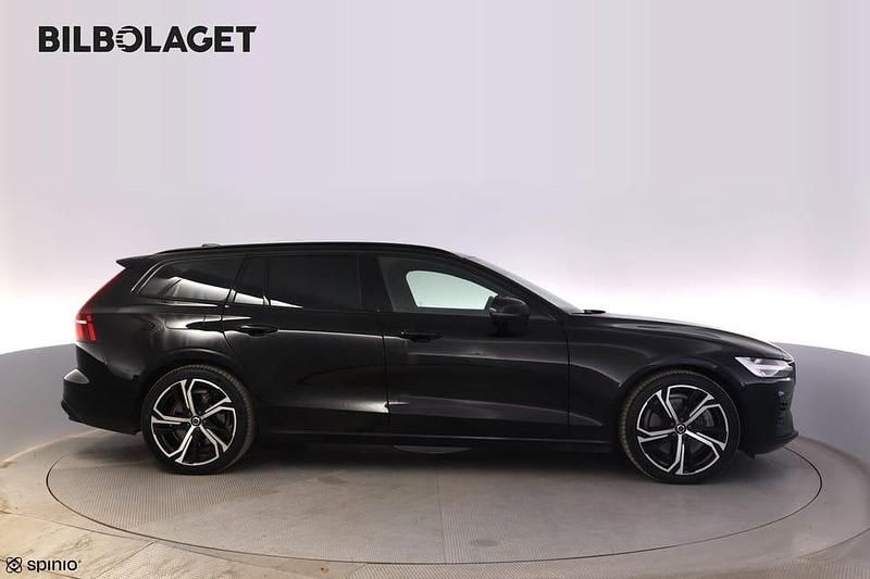 Begagnad Volvo V60 Plus 350 HK (257 kW) 2023 Kombi