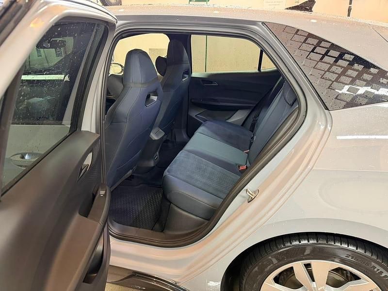 Begagnad Cupra Born e-Boost 169 kW (231 HK) 2022 Halvkombi