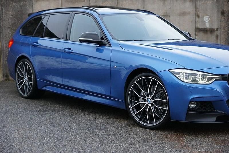 Begagnad BMW 335 M Performance 313 HK (230 kW) 2017 Blå Kombi