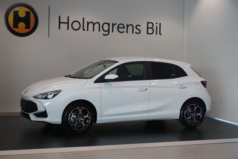 Vit Ny 2024 MG MG3 Halvkombi | 269 990 kr (Marknadspris) - Bild 1/4
