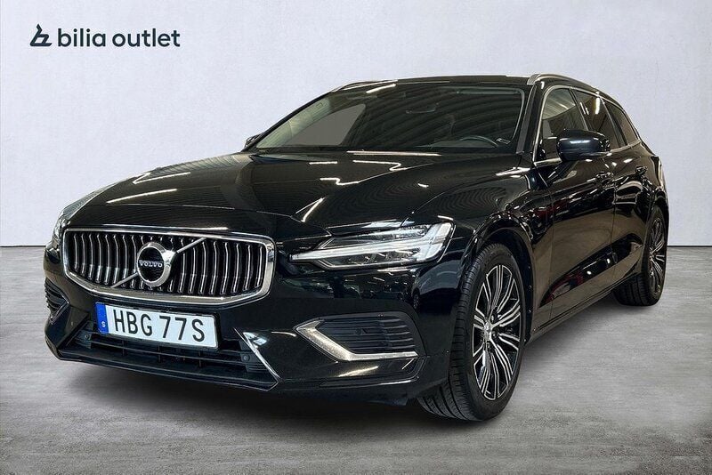 Svart Begagnad 2021 Volvo V60 Kombi | 299 900 kr (Marknadspris) - Bild 1/3