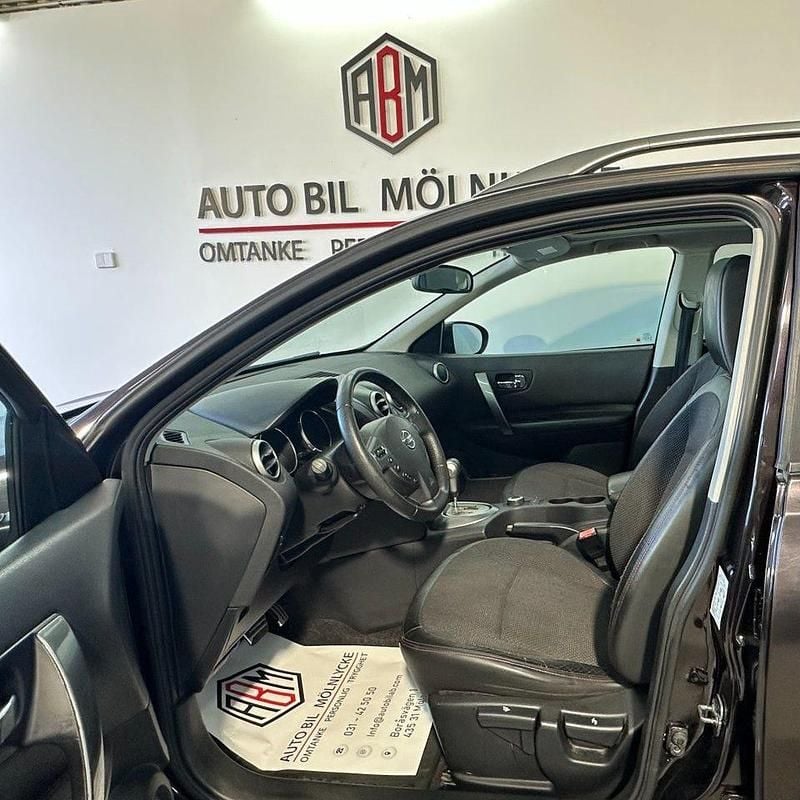 Begagnad Nissan Qashqai 150 HK (110 kW) 2009 Lila SUV