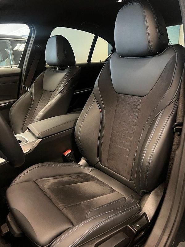 Begagnad BMW 330e M Sport 184 HK (135 kW) 2023 Svart Sedan