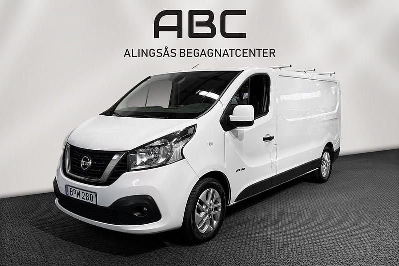 Vit Begagnad 2017 Nissan NV300 Van | 119 000 kr (Marknadspris) - Bild 1/4
