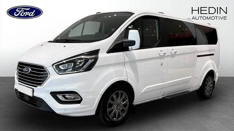Vit (white) Begagnad 2023 Ford Tourneo Van | 449 900 kr (Marknadspris) - Bild 1/4