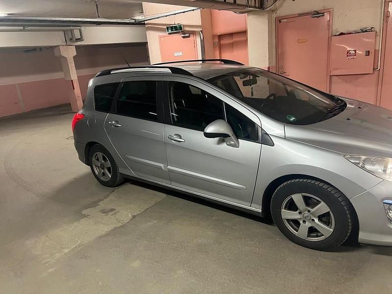 Begagnad Peugeot 308 SW 111 HK (81 kW) 2011 Kombi