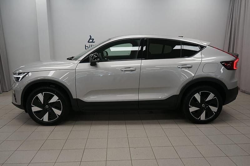 Silver Begagnad 2023 Volvo EC40 Plus SUV | 399 000 kr (Marknadspris) - Bild 1/3