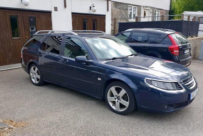 Blå Begagnad 2009 Saab 9-5 Vector Kombi | 12 750 kr (Marknadspris) - Bild 1/4