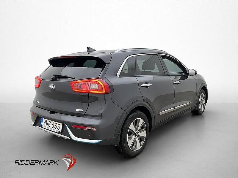 Begagnad Kia Niro Advance 105 HK (77 kW) 2018 Grå SUV