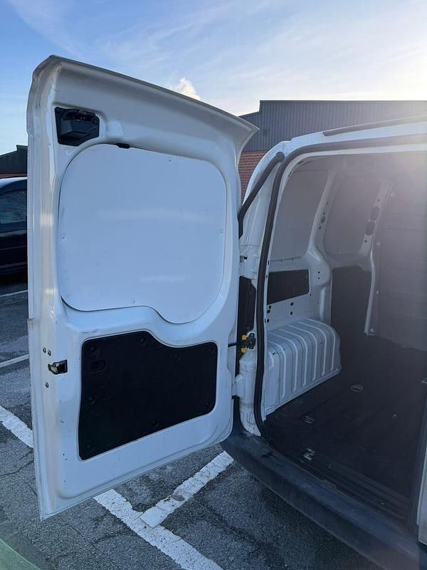 Begagnad Peugeot Bipper 75 HK (55 kW) 2015 Minibuss