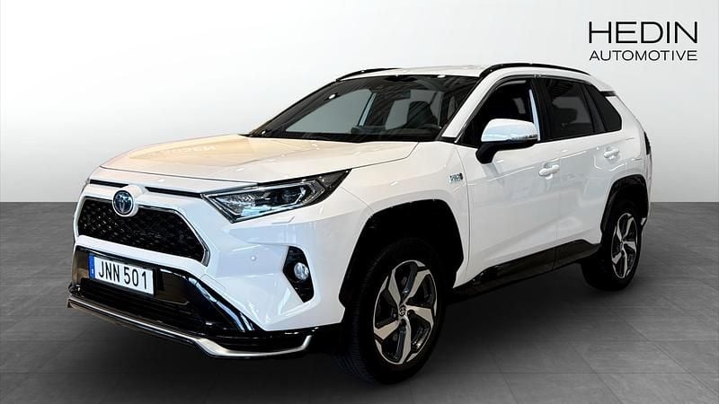 Vit (white) Begagnad 2021 Toyota RAV4 Hybrid Edition SUV | 399 000 kr (Marknadspris) - Bild 1/4