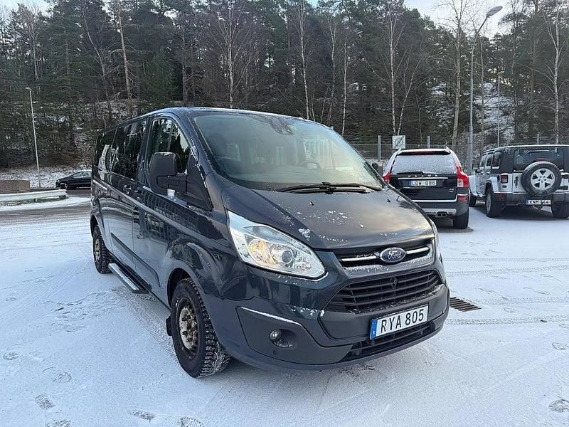 Mörkgrå Begagnad 2013 Ford Tourneo Custom Van | 119 900 kr - Bild 1/4