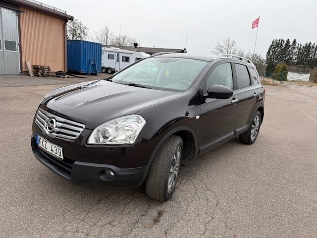 Lila Begagnad 2009 Nissan Qashqai SUV | 35 000 kr (Bra pris) - Bild 1/4