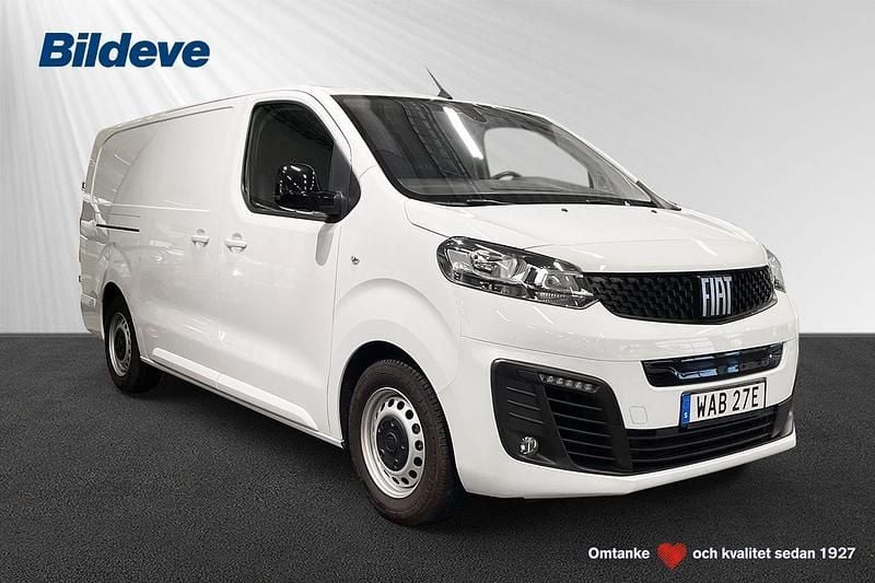 Vit Begagnad 2022 Fiat e-Scudo Minibuss | 399 900 kr - Bild 1/4