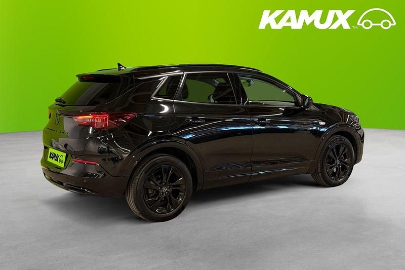 Begagnad Opel Grandland X 2022 Svart SUV