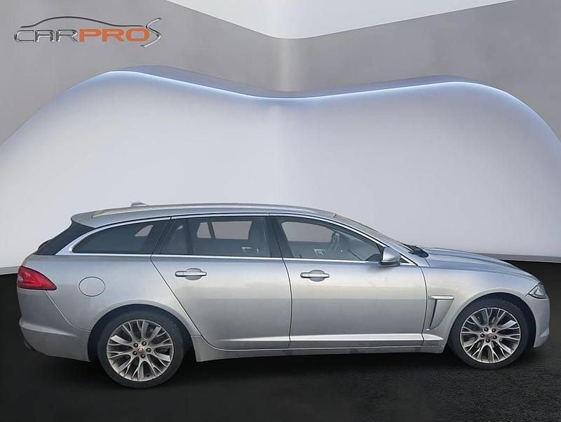 Begagnad Jaguar XF Sportbrake 163 HK (119 kW) 2014 Grå Kombi