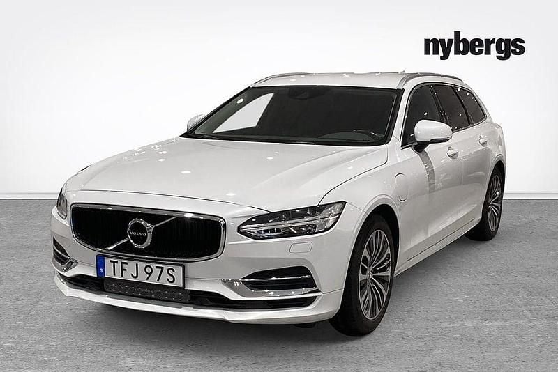 Vit Begagnad 2019 Volvo V90 Momentum Kombi | 279 000 kr (Bra pris) - Bild 1/4