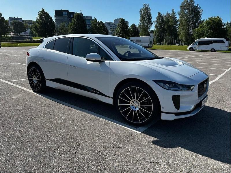 Vit Begagnad 2019 Jaguar I-Pace SUV | 249 000 kr (Superpris) - Bild 1/4