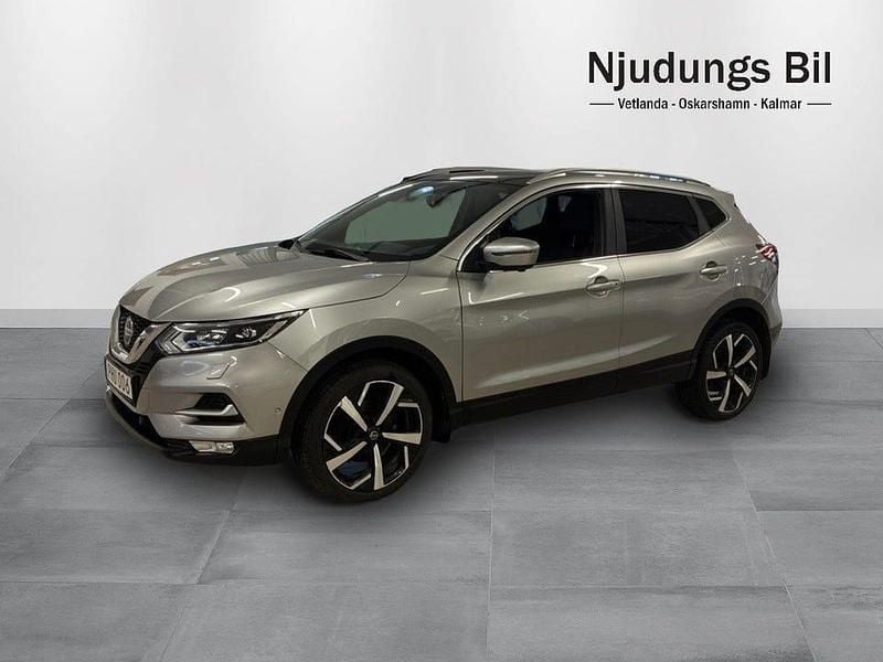 Silver Begagnad 2018 Nissan Qashqai SUV | 139 900 kr (Marknadspris) - Bild 1/4